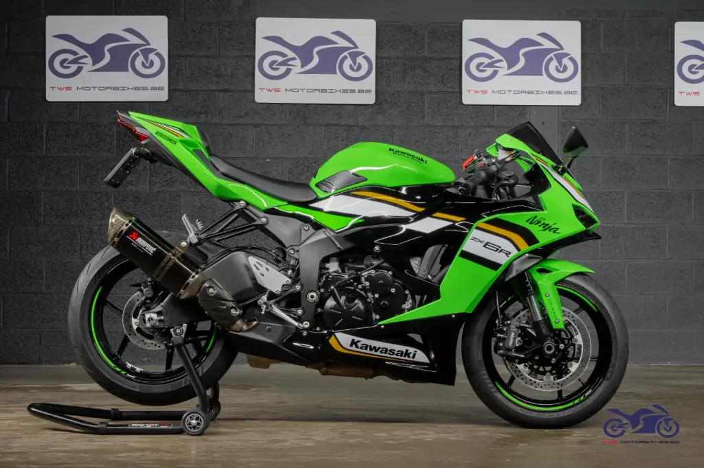 KAWASAKI NINJA ZX-6R
